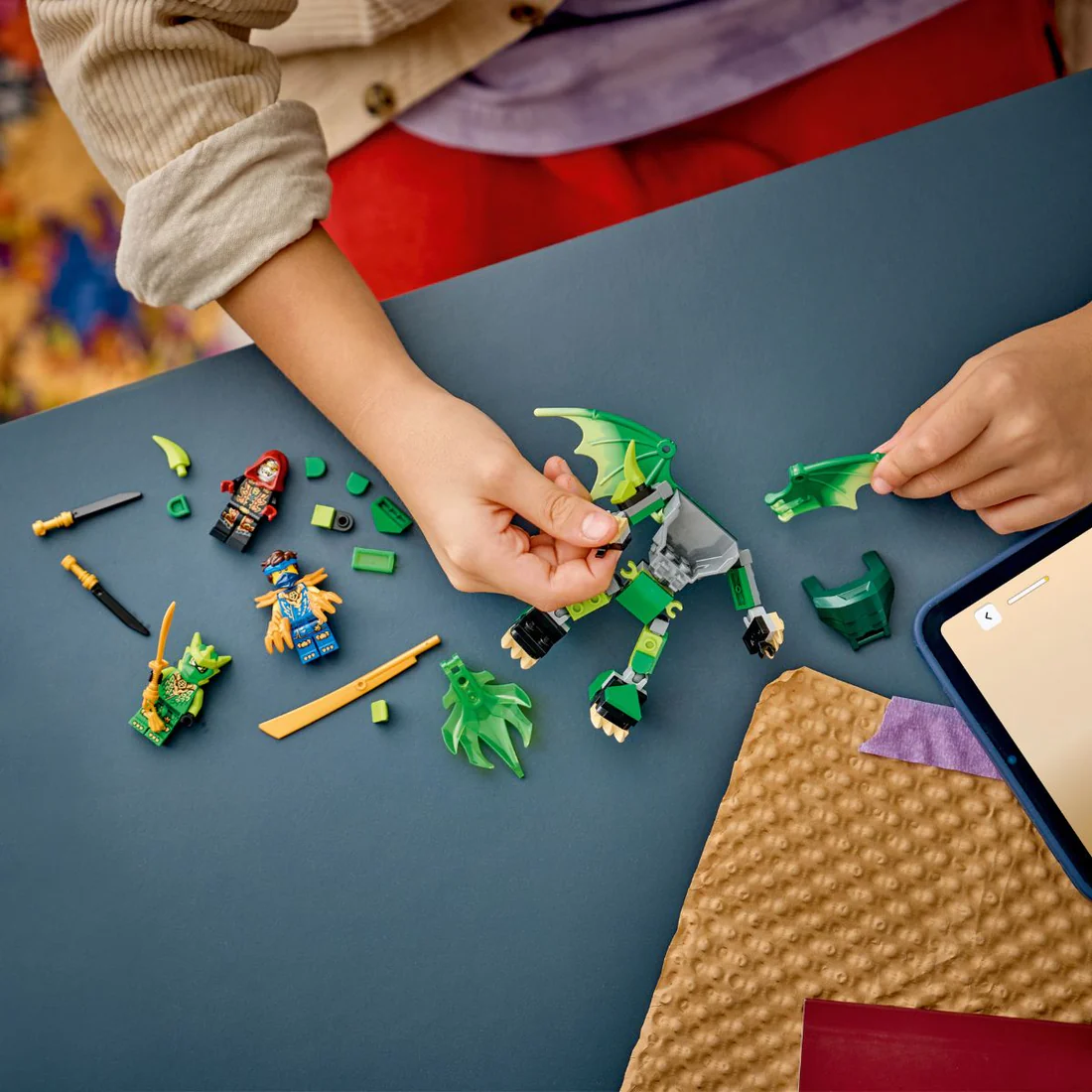 lego-ninjago-lloyd-dragon-mech-cuoc-chien-ninja-kich-tinh-1